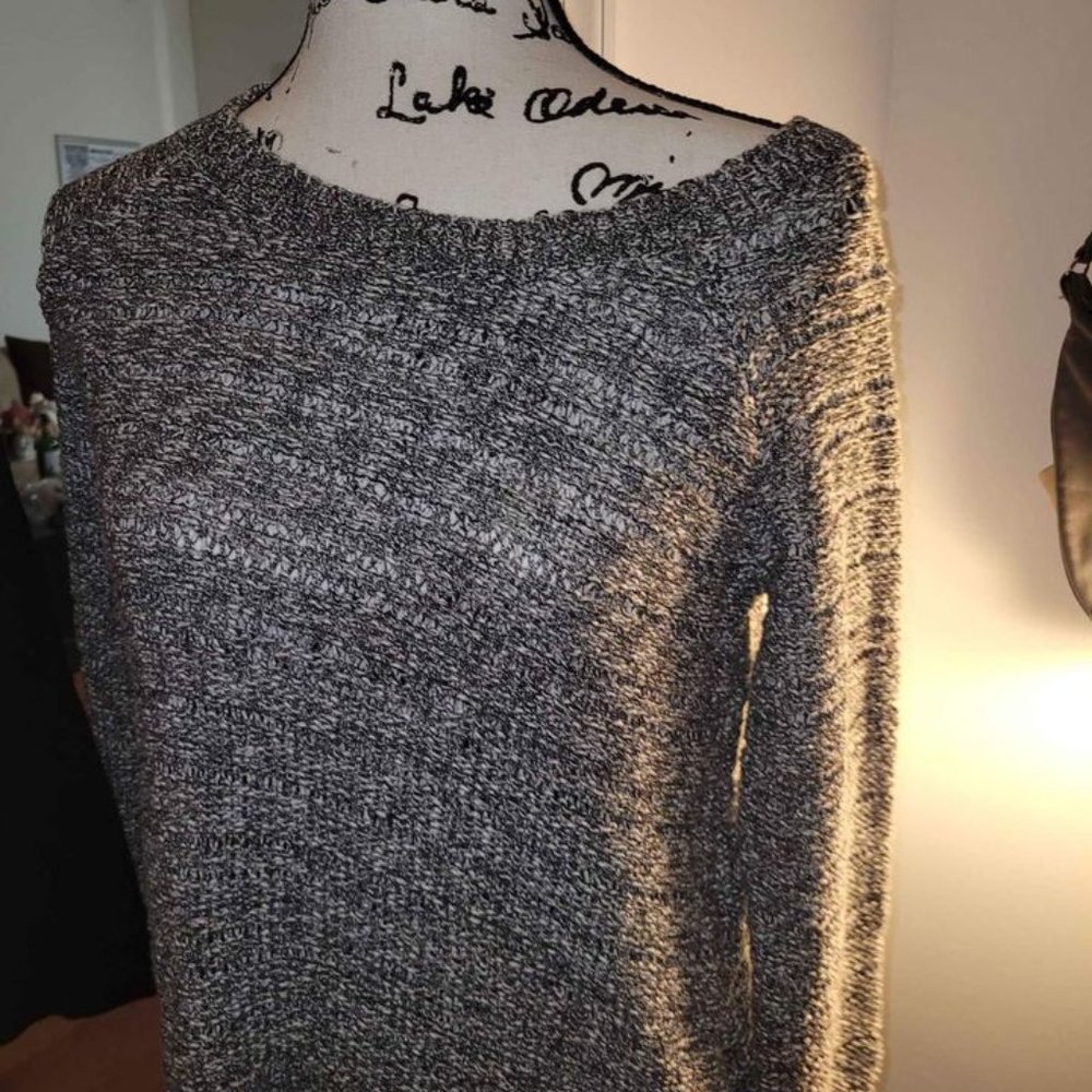 sweater grey apt 9